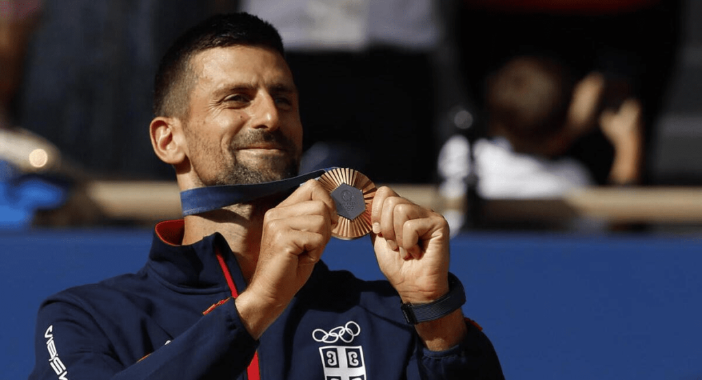 Novak Djokovic hace historia y gana medalla de oro en París 2024