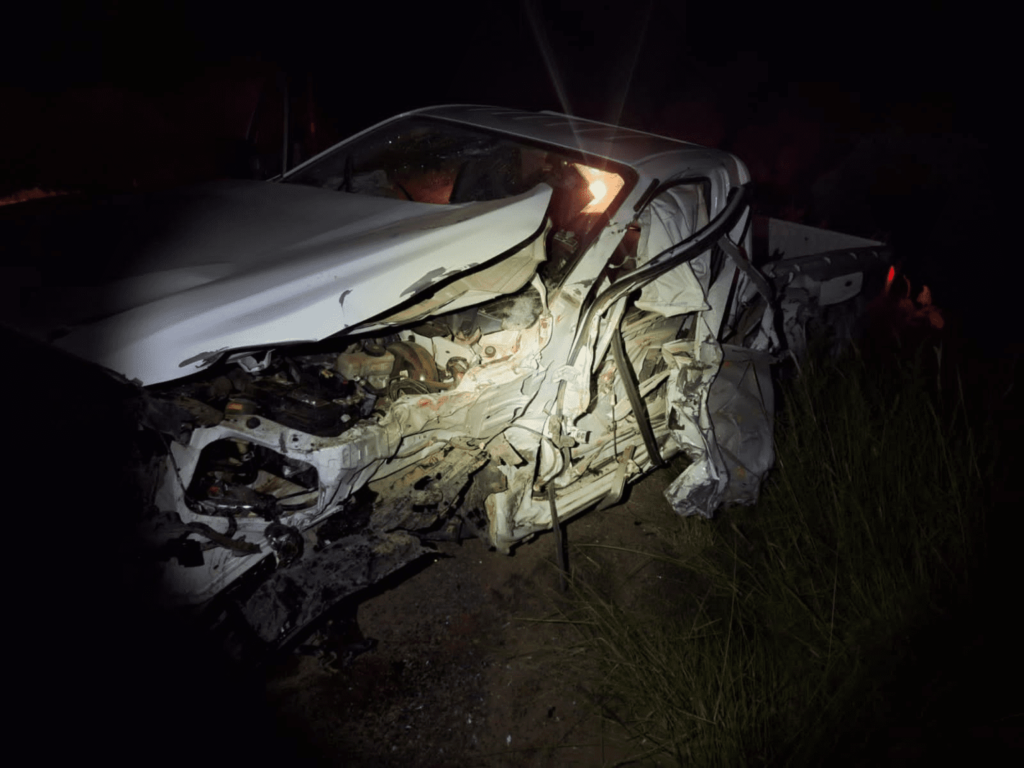 Aparatoso choque entre dos camionetas deja dos personas lesionadas en Asientos