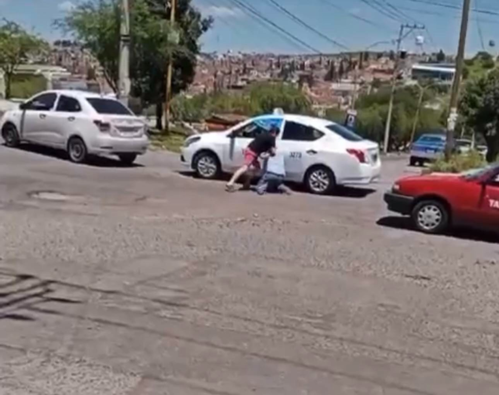 Taxista y chofer de Uber se agarraron a golpes en Villas