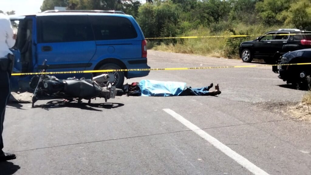 Motociclista murió tras choque contra una camioneta en la carretera estatal 42