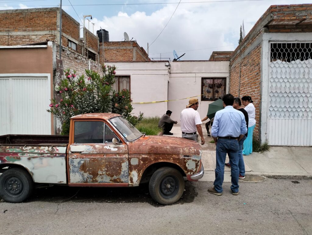 Dos hombres se suicidaron en San Francisco de los Romo y en Pensadores Mexicanos