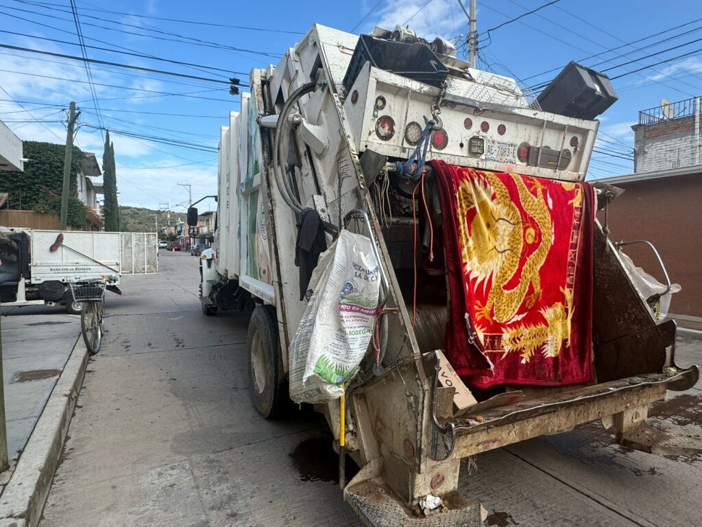 Hallaron un feto humano entre la basura en un camión recolector en Rincón de Romos