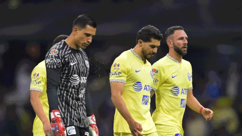 En el América niegan que haya crisis, pero admiten que van con vergüenza al clásico