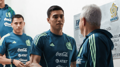 Javier Aguirre dirige su primer entrenamiento