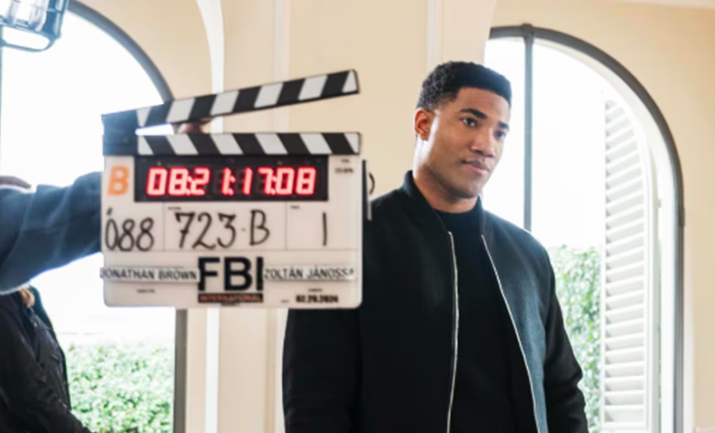 El actor Carter Redwood representa a la diversidad en FBI: Internacional