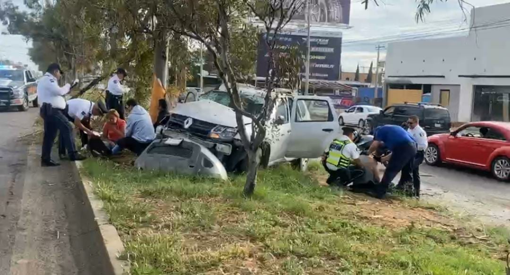 Conductor pierde el control y se impacta en la 45 Norte