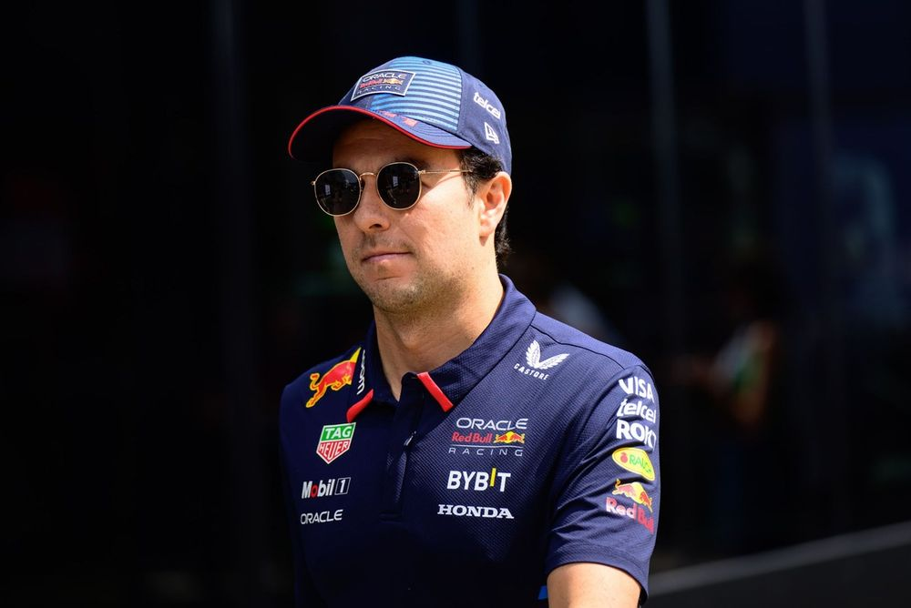 «Checo» Pérez es culpable de la crisis de Red Bull, asegura Hakkinen