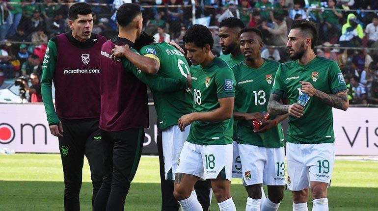 Bolivianos apoyan a su selección después de la goleada de Argentina