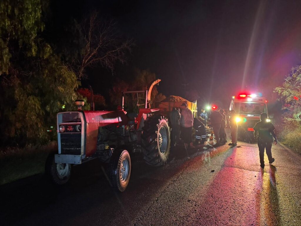 Adolescente herido tras chocar contra un remolque