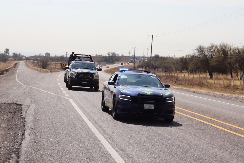 Delincuentes robaron con violencia tres flamantes camionetas en la 45 Norte, del lado de Zacatecas