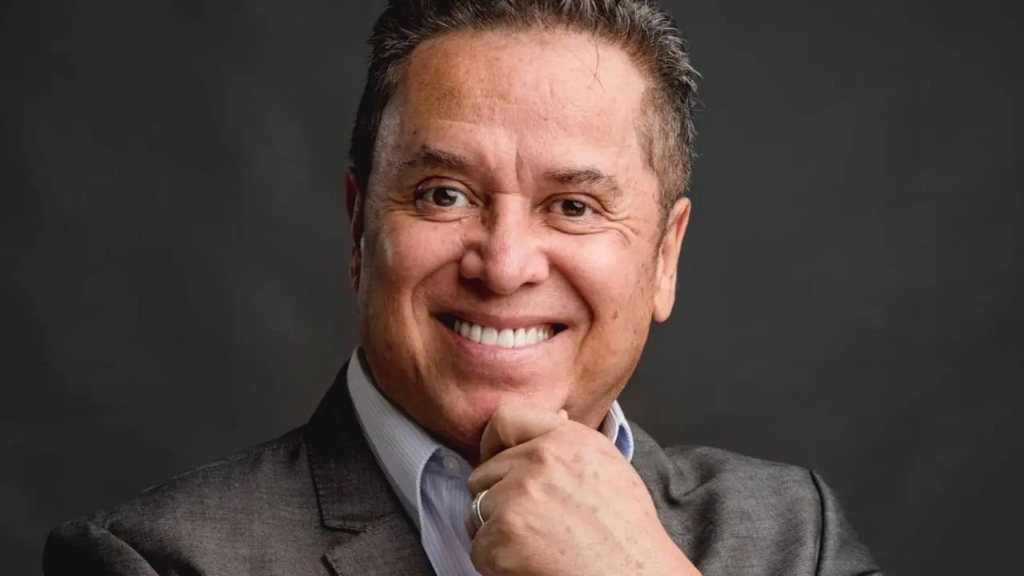 Mario Bezares y Arath de la Torre tendrán programa juntos