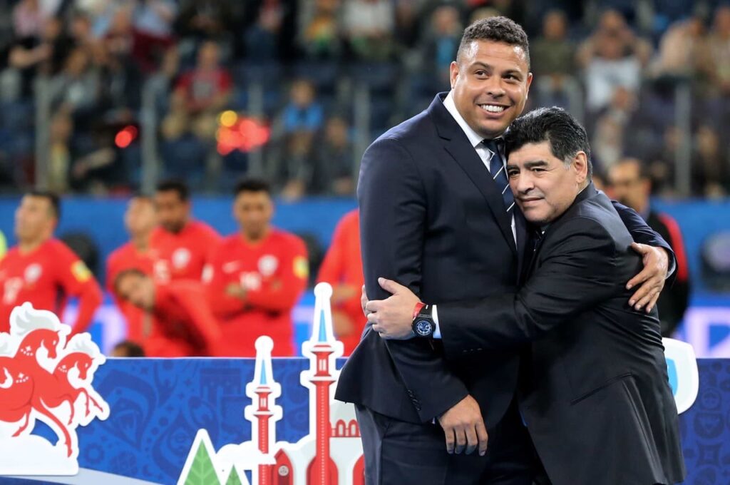 El regalo de Ronaldo a Maradona