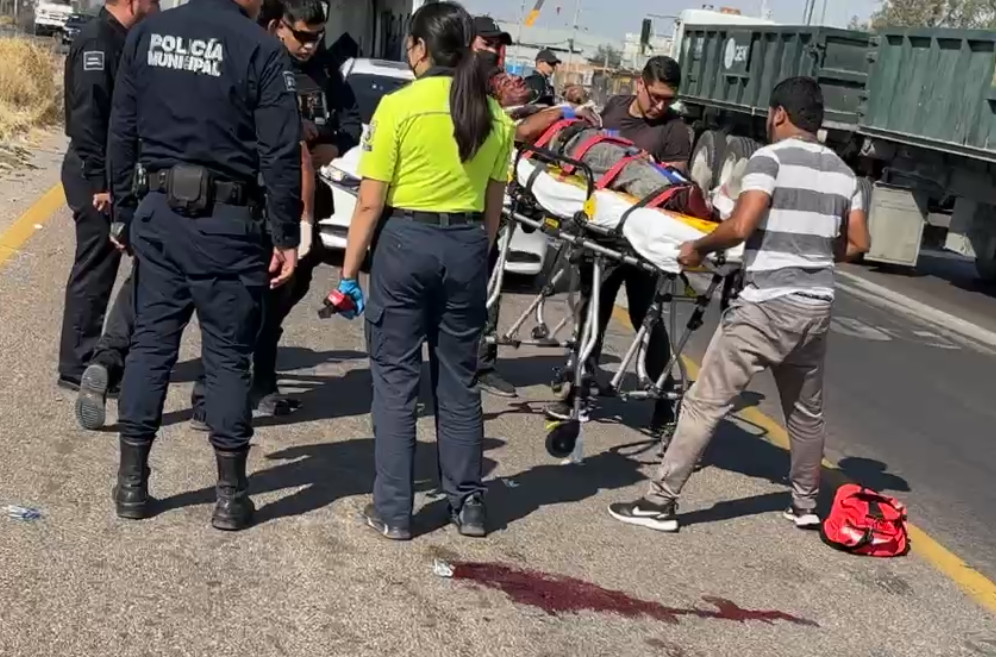 Grave peatón atropellado por una camioneta en la 45 Norte frente a “Las Cachimbas”