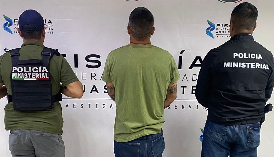 Detienen a sujeto acusado de asesinar a un hombre en palenque de Rincón de Romos