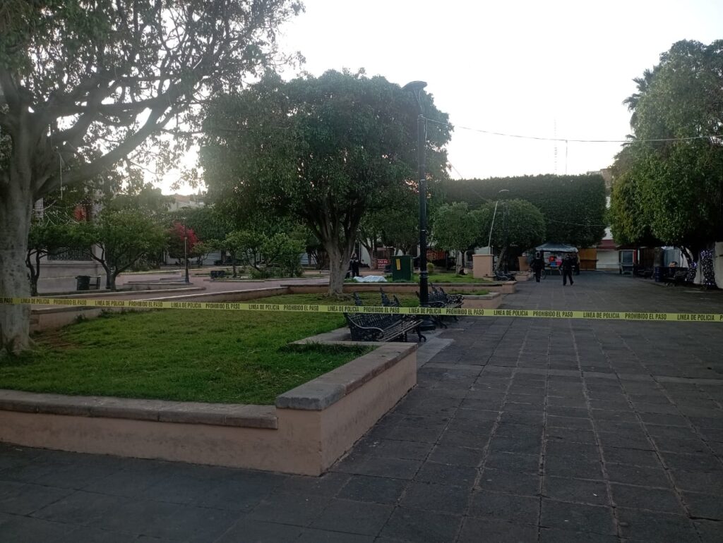 Alcohólico crónico murió en la Plaza principal de Calvillo tras ahogarse con su vómito