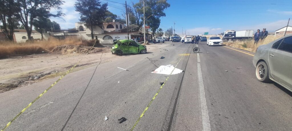 Mujer joven tuvo una muerte espantosa tras choque entre dos automóviles en la 70 Poniente