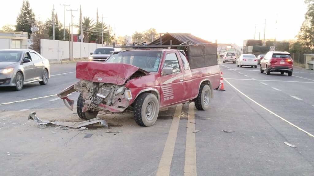 Muere un comerciante y otro resulta lesionado tras choque en la 70 Oriente en El Llano