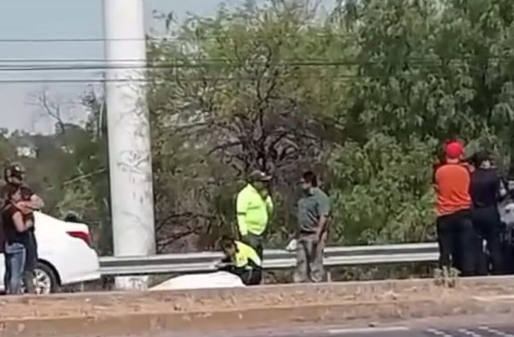 Hombre de la tercera edad muere atropellado por un automóvil en la carretera 45 Norte