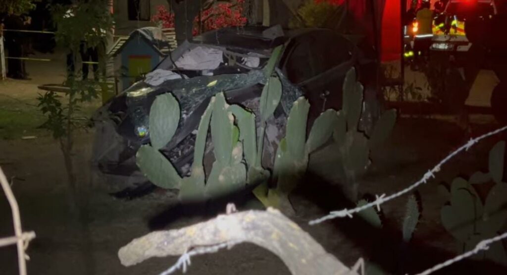 MUERE HOMBRE EN VOLCADURA EN EL DURAZNILLO, UNA JOVEN Y UNA BEBÉ RESULTARON HERIDAS