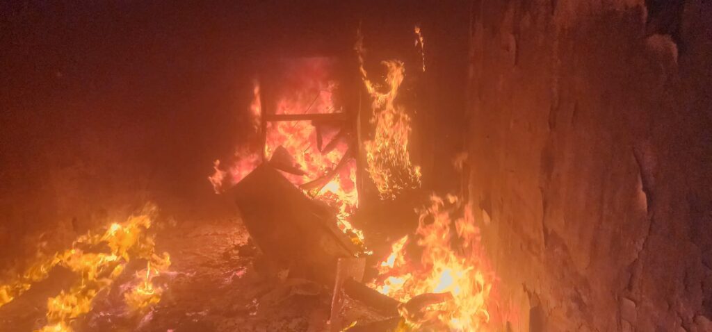 Hombre con problemas mentales habría incendiado su casa en el fraccionamiento Villerías