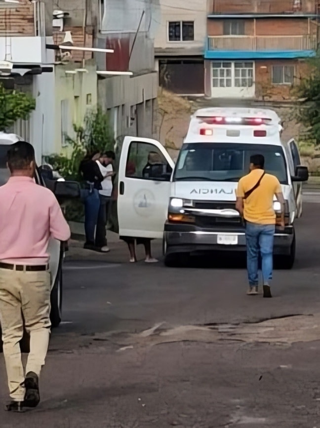 INTENTAN EJECUTAR A VENDEDOR DE DROGAS EN LOS PERICOS