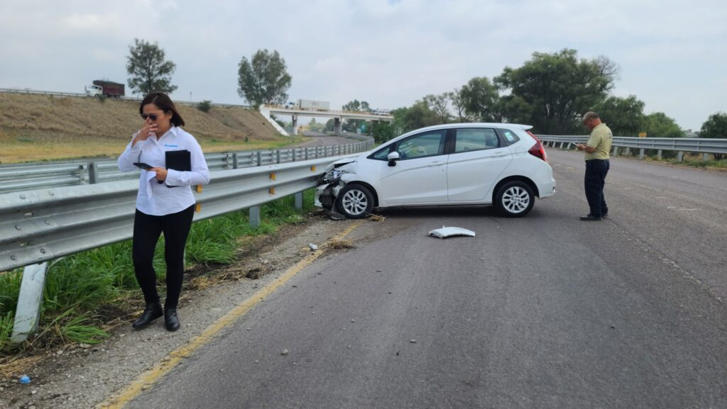 Un lesionado dejó accidente en la 45 Norte en El Salitrillo, Rincón de Romos
