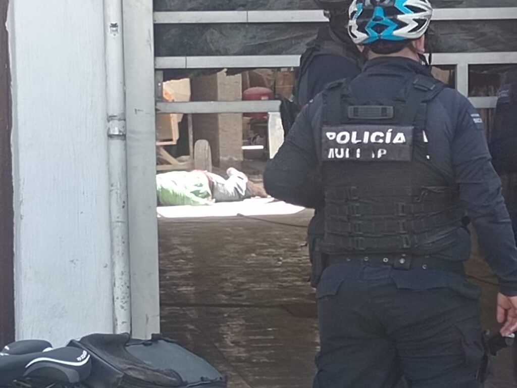 Muere menor de 17 años tras caer de una marquesina mientras trabajaba como albañil