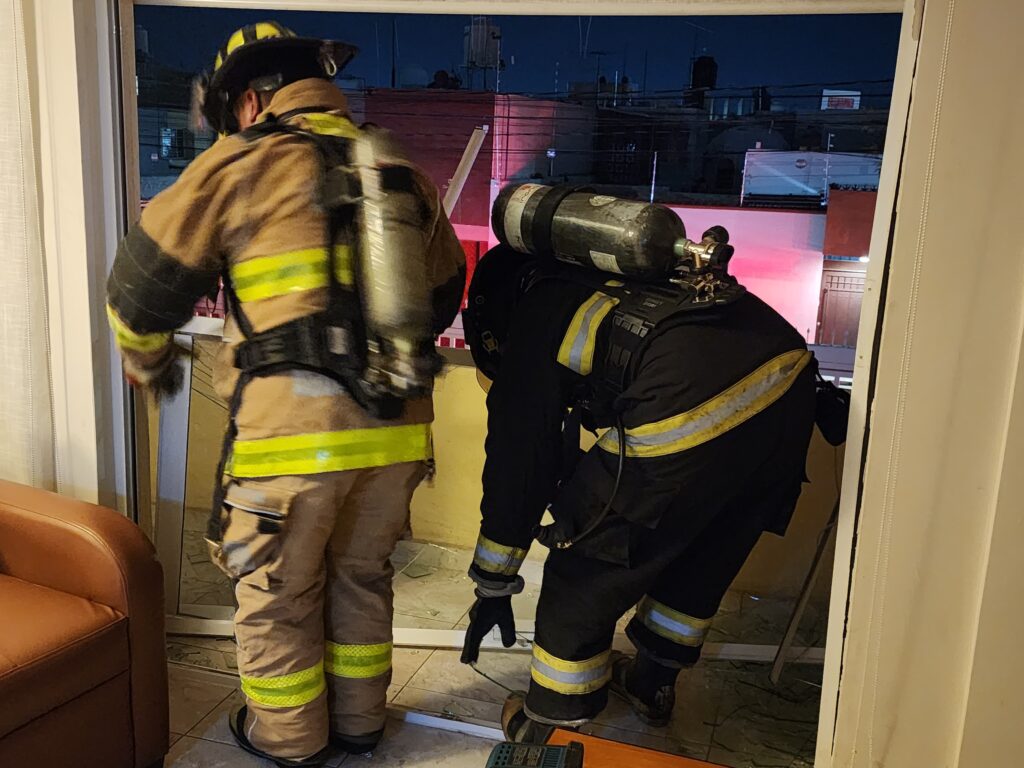 Un boiler explotó en un departamento en Prados del Sur y evacuaron a sus ocho moradores