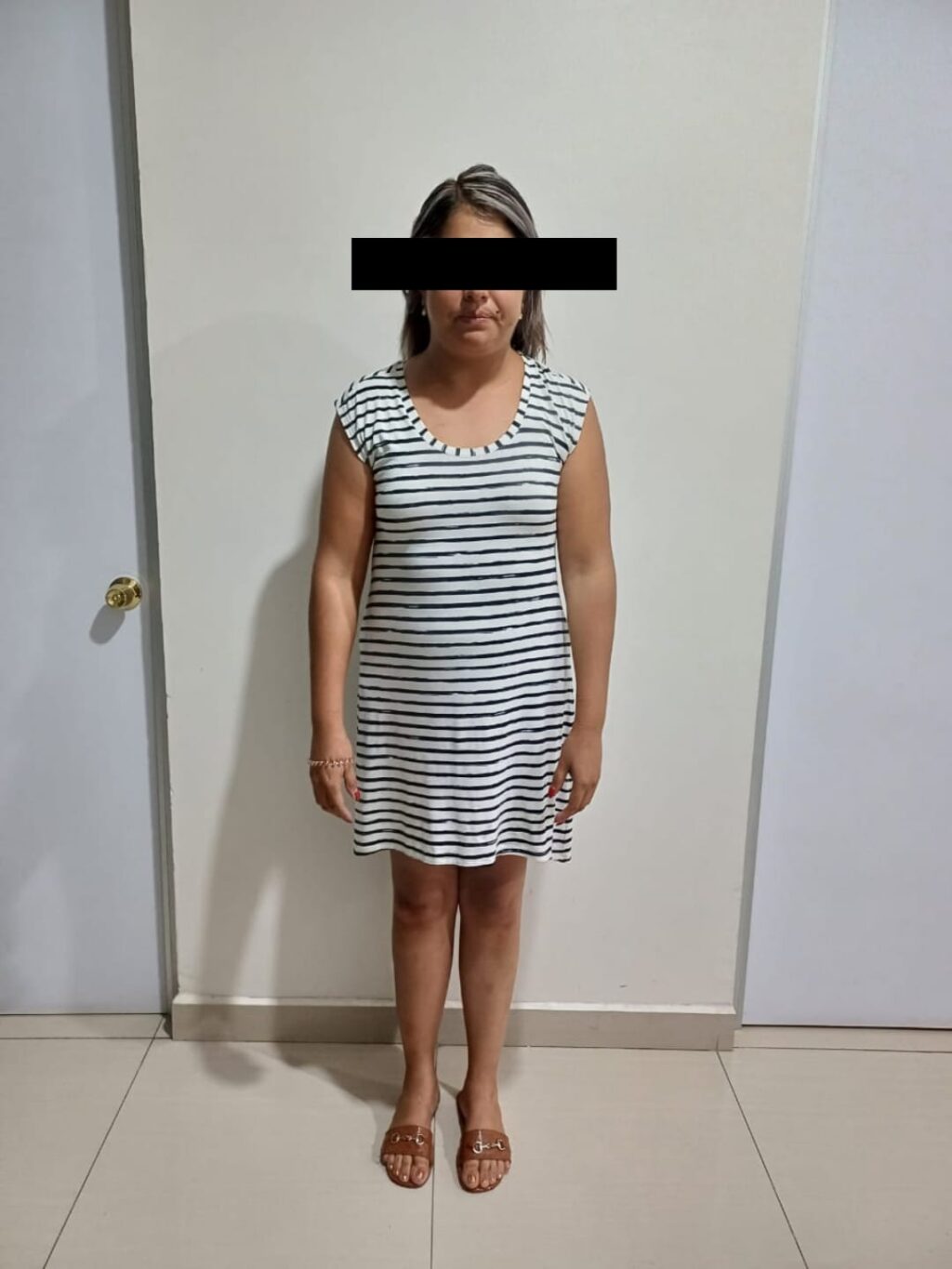 DETIENEN A PAR DE LADRONAS