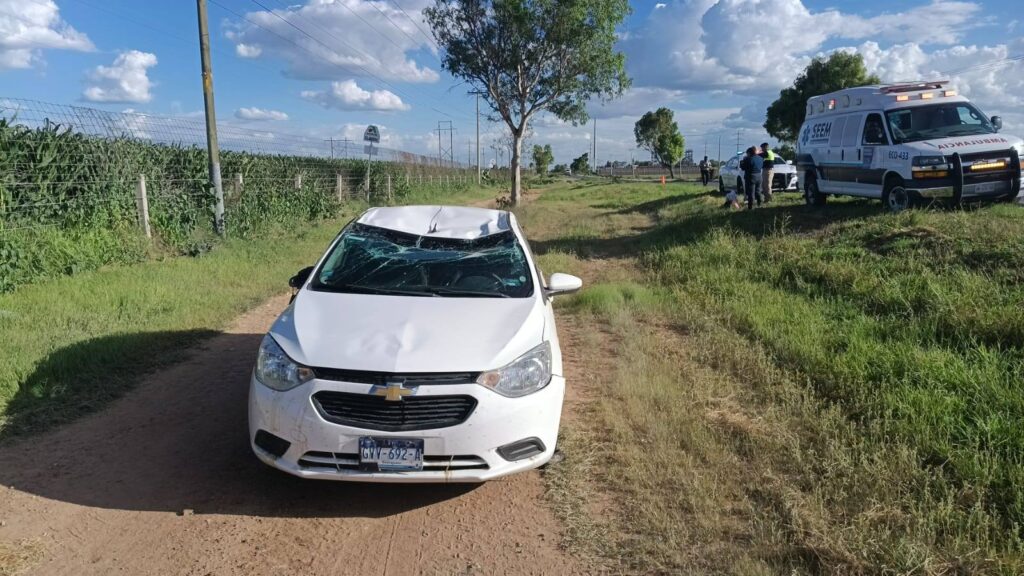 DOS LESIONADOS EL PRODUCTO DE UNA VOLCADURA EN LA 71 FEDERAL