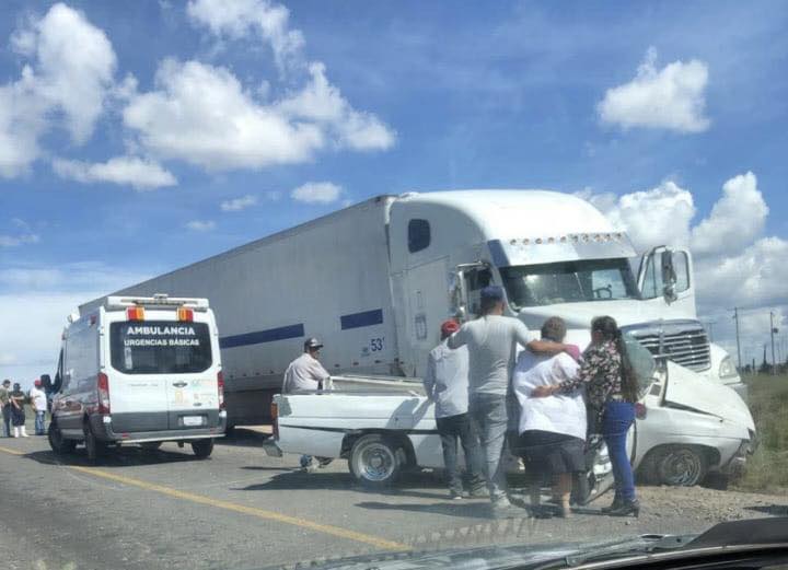 Fatal choque en la carretera 70 Oriente: dos muertos y varios heridos