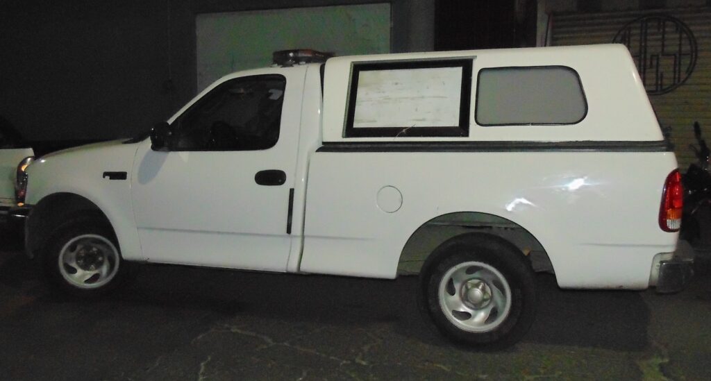 Muere ciclista tras ser atropellado por camioneta en el centro de Cosío