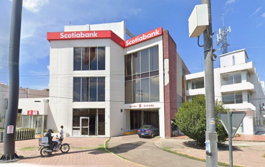 Delincuentes intentaron atracar la sucursal de Scotiabank de José María Chávez y Convención Sur