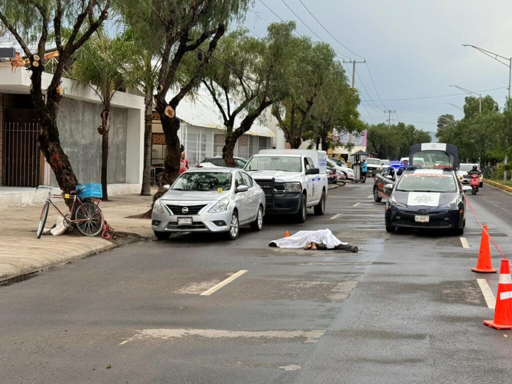 Ciclista adulto mayor muere en Jesús María tras impactarse contra la puerta de un auto