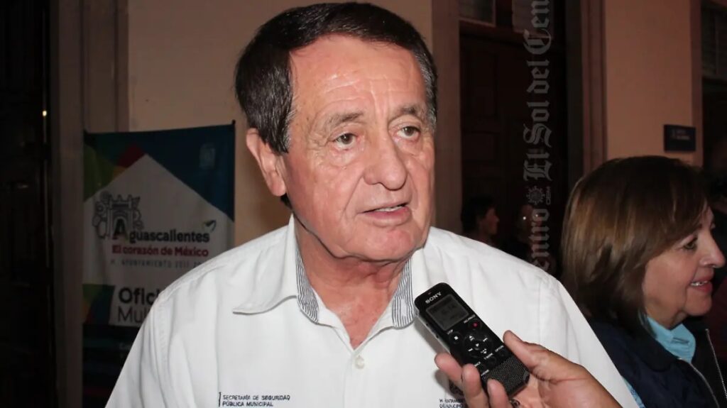 Ex director de Tránsito de Aguascalientes, el teniente Benavides, sufre accidente en Zacatecas y su esposa muere