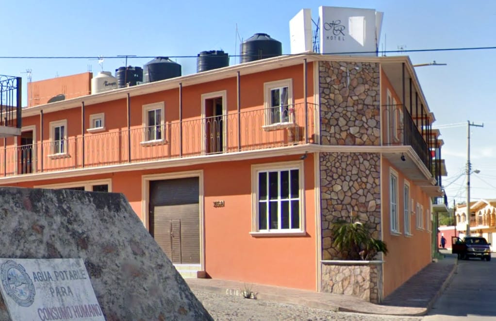 Hallan muerto a huésped de hotel en la zona turística de la presa Calles en San José de Gracia