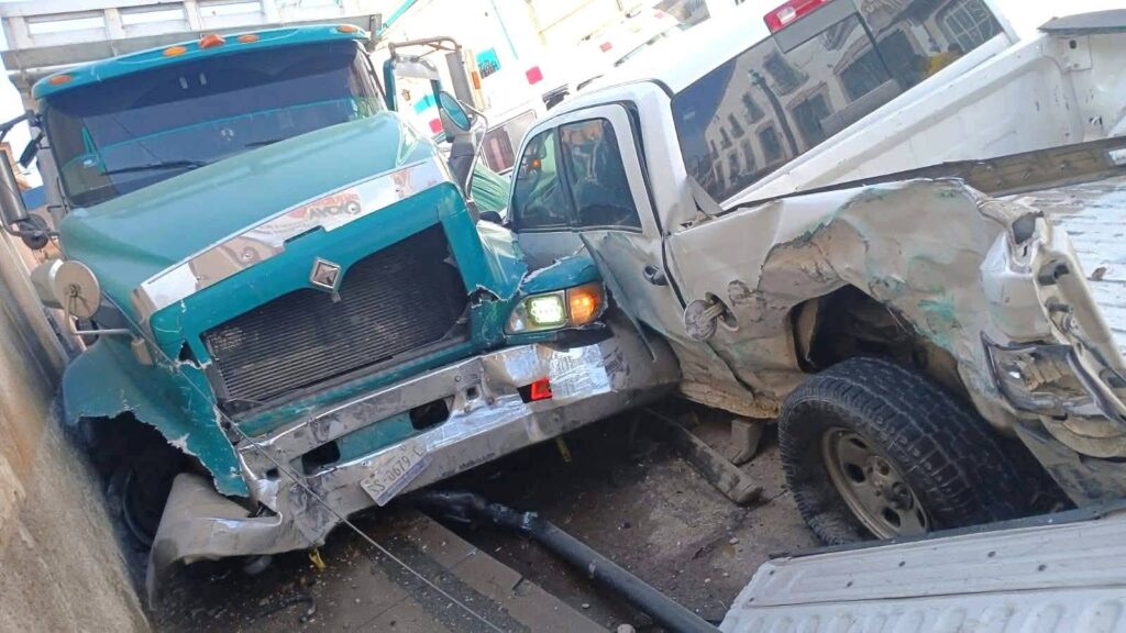 DAN DE ALTA A LA PRESIDENTA MUNICIPAL DE LA CHONA, TRAS APARATOSO ACCIDENTE