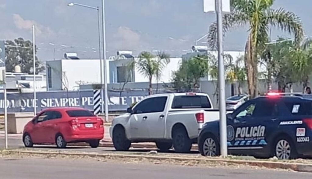 Delincuentes asaltan a un cuentahabiente y lo despojan de 320 mil pesos en efectivo