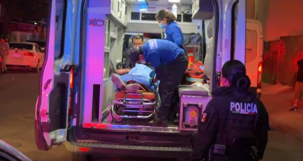Un trailero es agredido y lesionado de gravedad con disparos de arma de fuego en la Central de Abastos