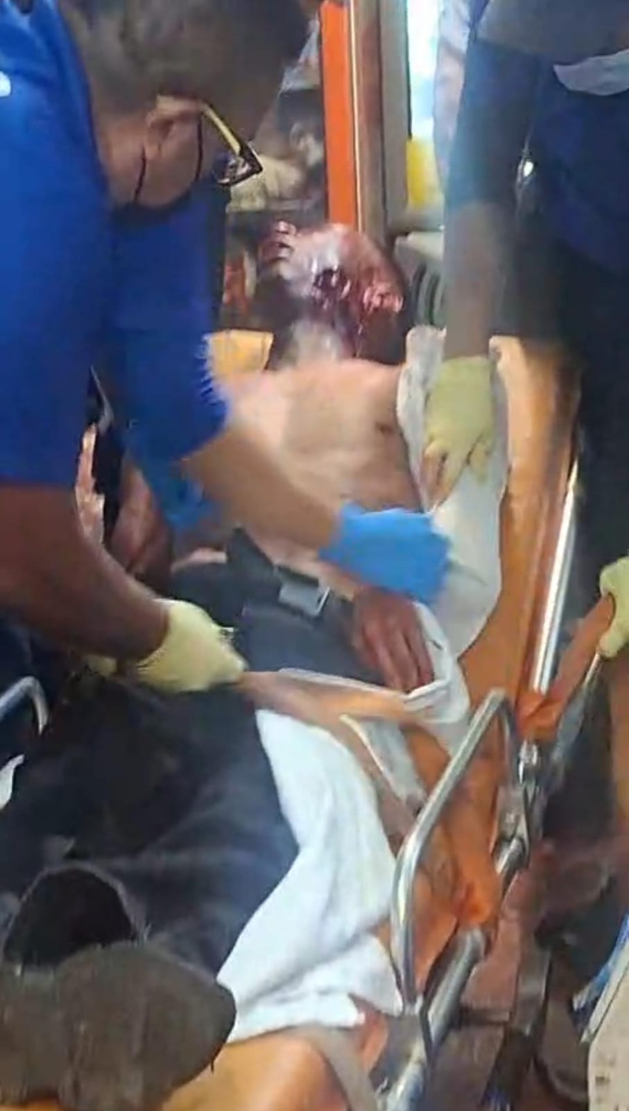 Se consuma la ejecución del joven baleado con arma larga en una tienda de abarrotes en el IV Centenario