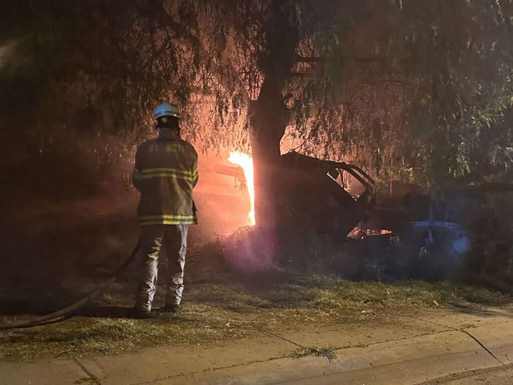 Incendian otras dos camionetas de manera intencional en Teocaltiche