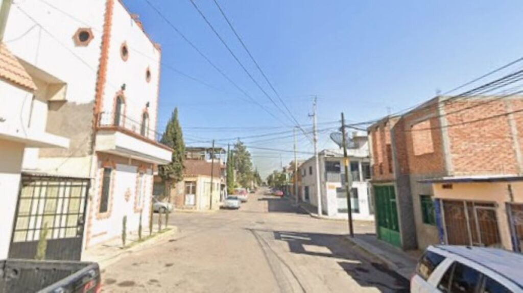 Cuatro delincuentes consuman robo de dos millones de pesos en efectivo en una casa del Ojocaliente III