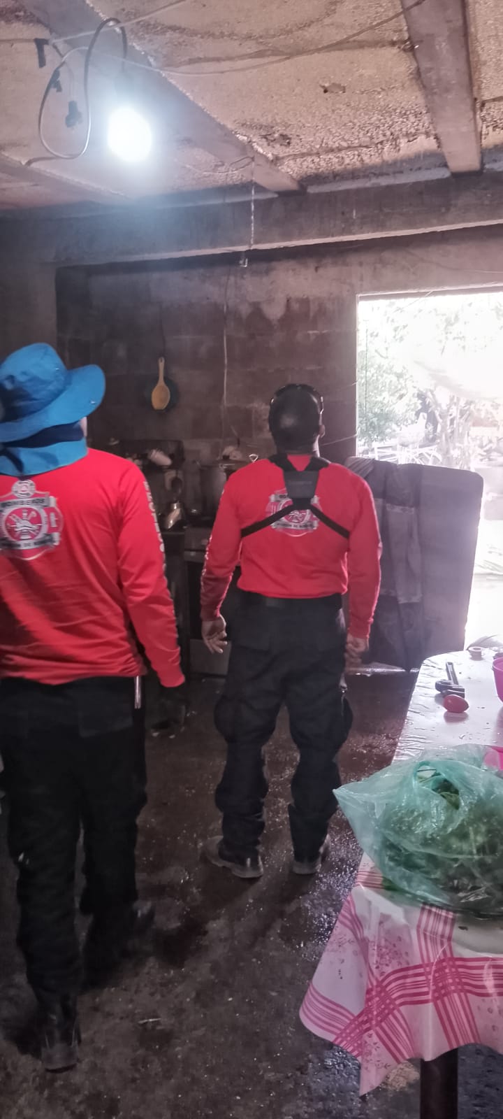 Flamazo provoca incendio en un negocio de comida en la colonia Solidaridad en Rincón de Romos