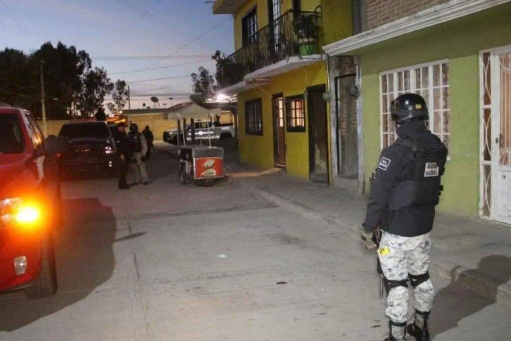 8 detenidos y el decomiso de armas de fuego, drogas y dinero arrojan operativos en Pabellón de Arteaga