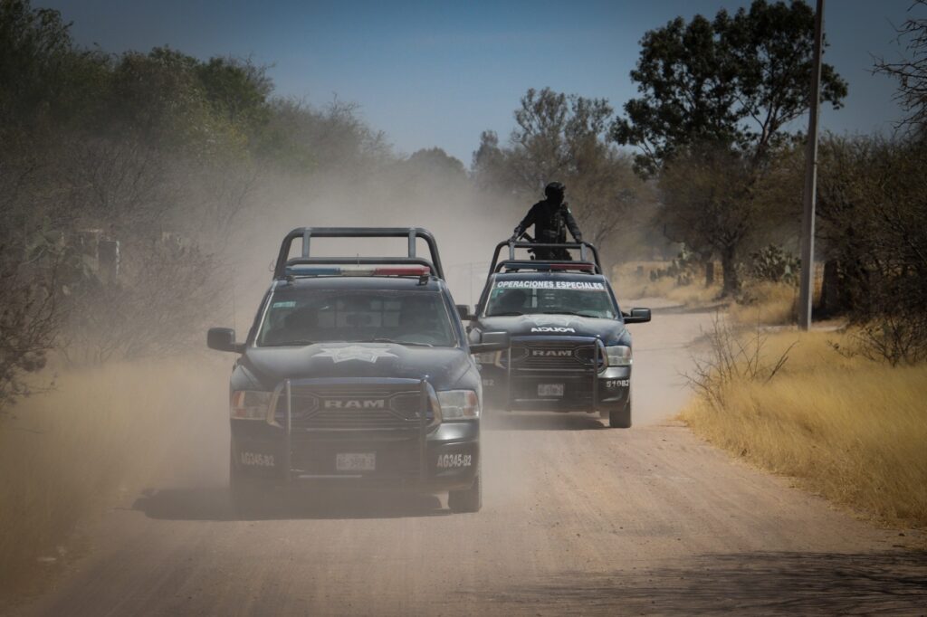 Repartidor de refrescos fue asaltado por tres sujetos armados en Norias de Paso Hondo