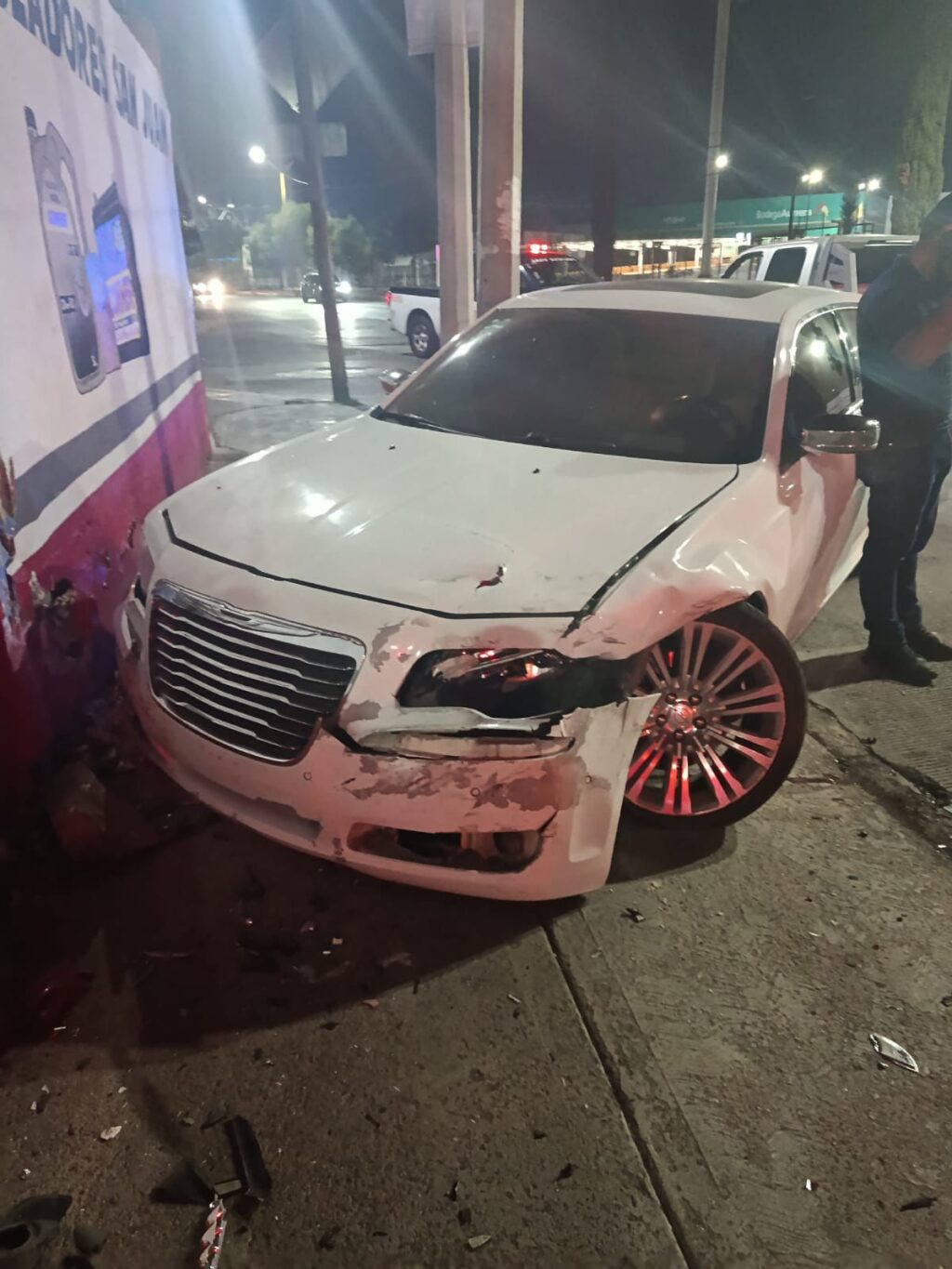 Dos ebrios automovilistas chocaron en la colonia Del Trabajo