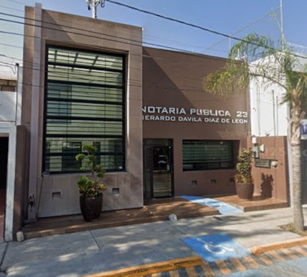 Delincuentes también atracaron la Notaría Pública número 23 en Bosques del Prado Norte