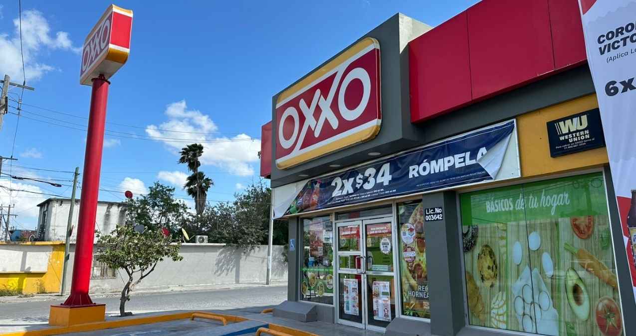 Asaltaron otras dos tiendas OXXO en Jesús María y en la ciudad capital
