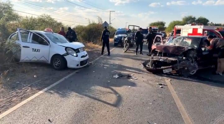 CHOQUE FRONTAL, DEJA UNA NIÑA DE 5 AÑOS GRAVE