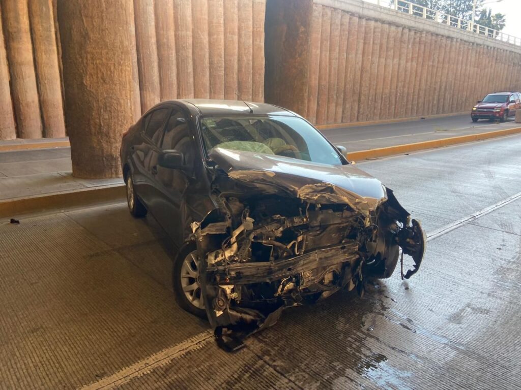 MUJER RESULTA LESIONADA TRAS CHOCAR EN EL PUENTE DEL CAMPESTRE